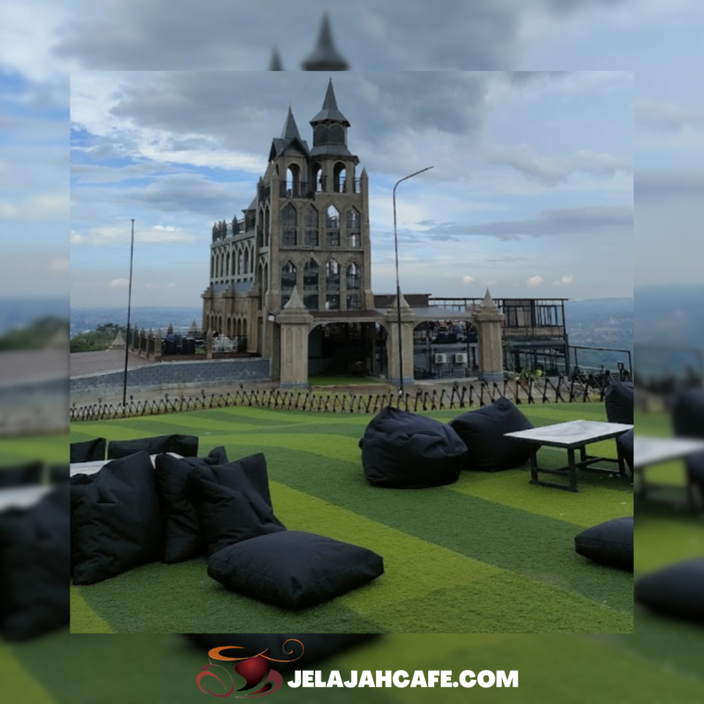 Castle Café - Purwakarta