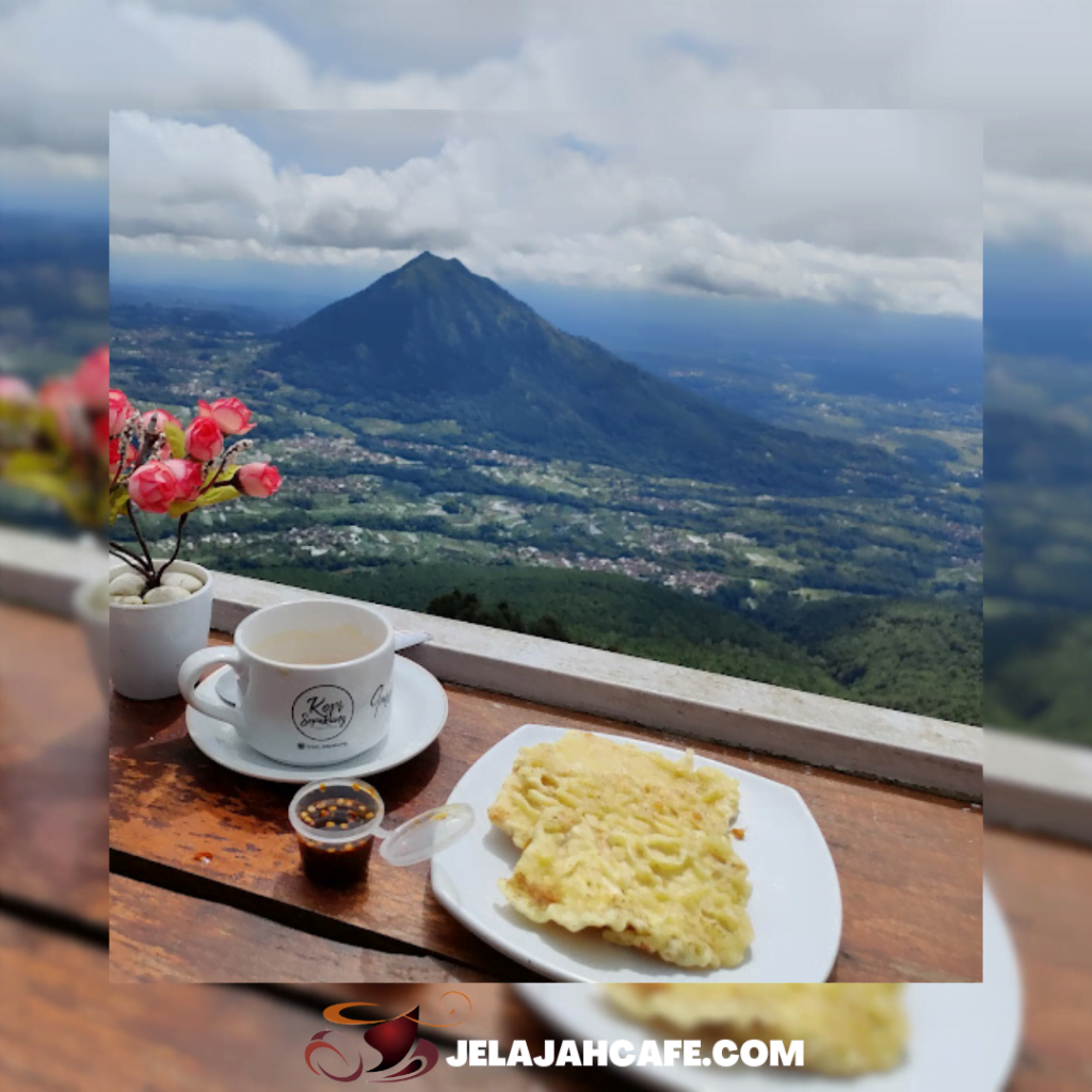 Inggil cafe telomoyo