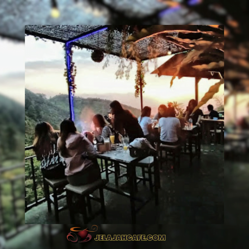Resto dan Cafe Puncak Asri