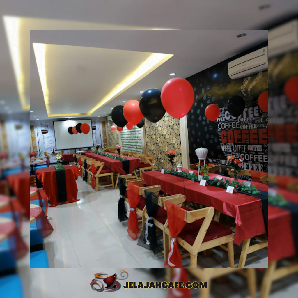 Raya Cafe and Resto Madiun