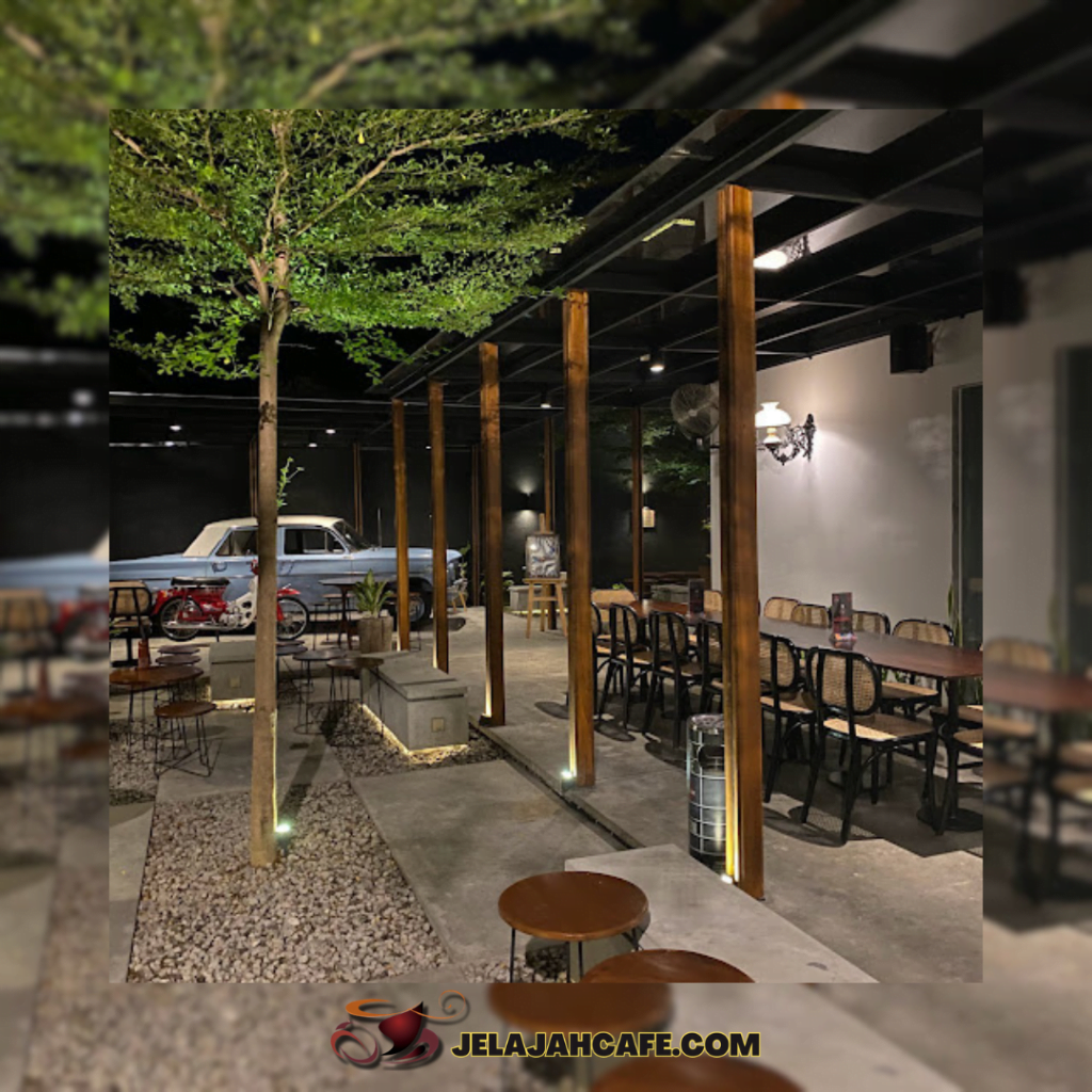 Dot Max Coffee and Eatery